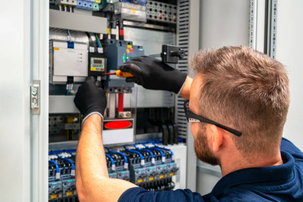 Best Circuit Breaker Repair  in Chestnut Ridge, NY